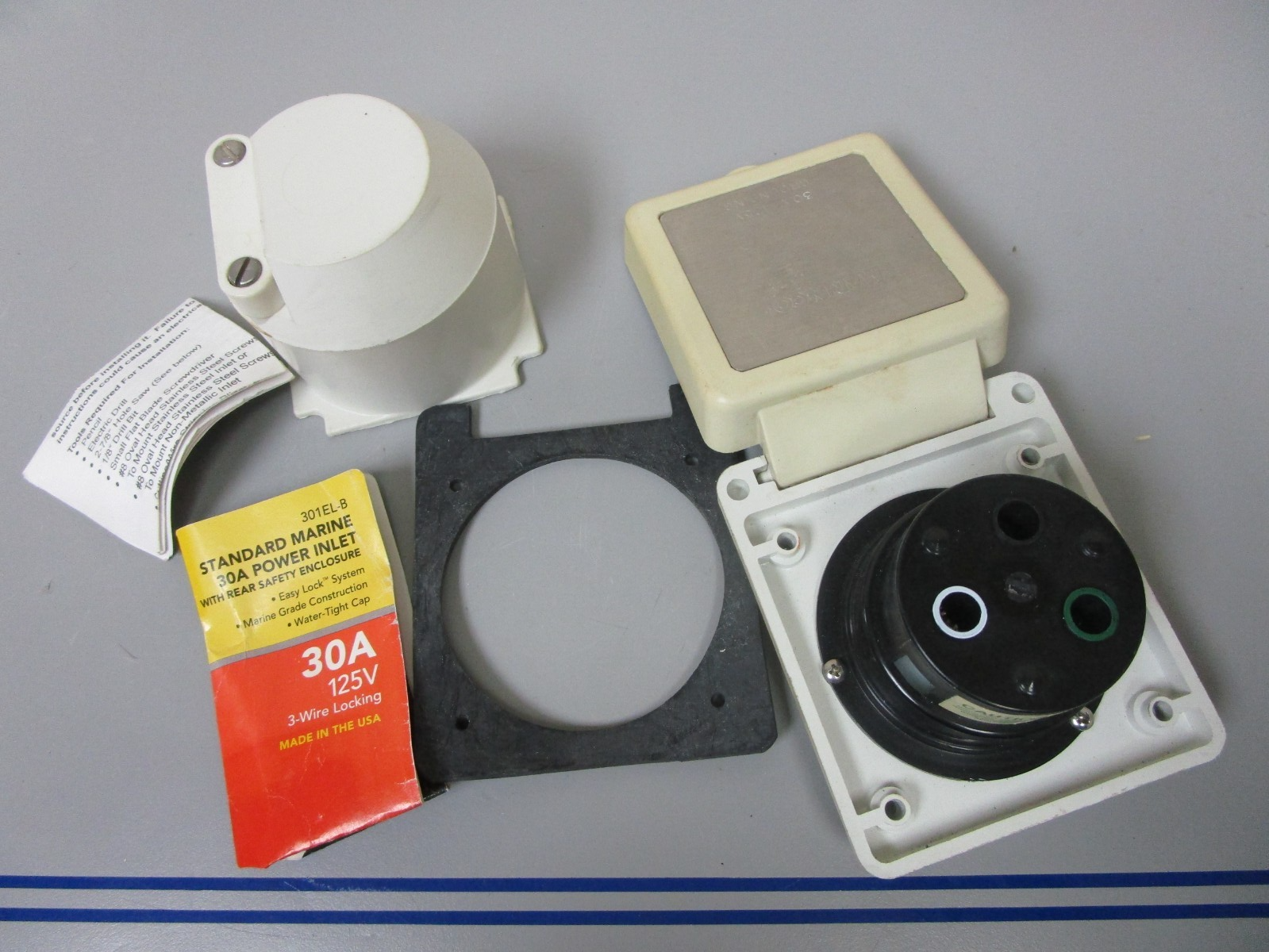 *NEW OEM* 0720 Marinco 30AMP 125V Power Inlet 301EL-B