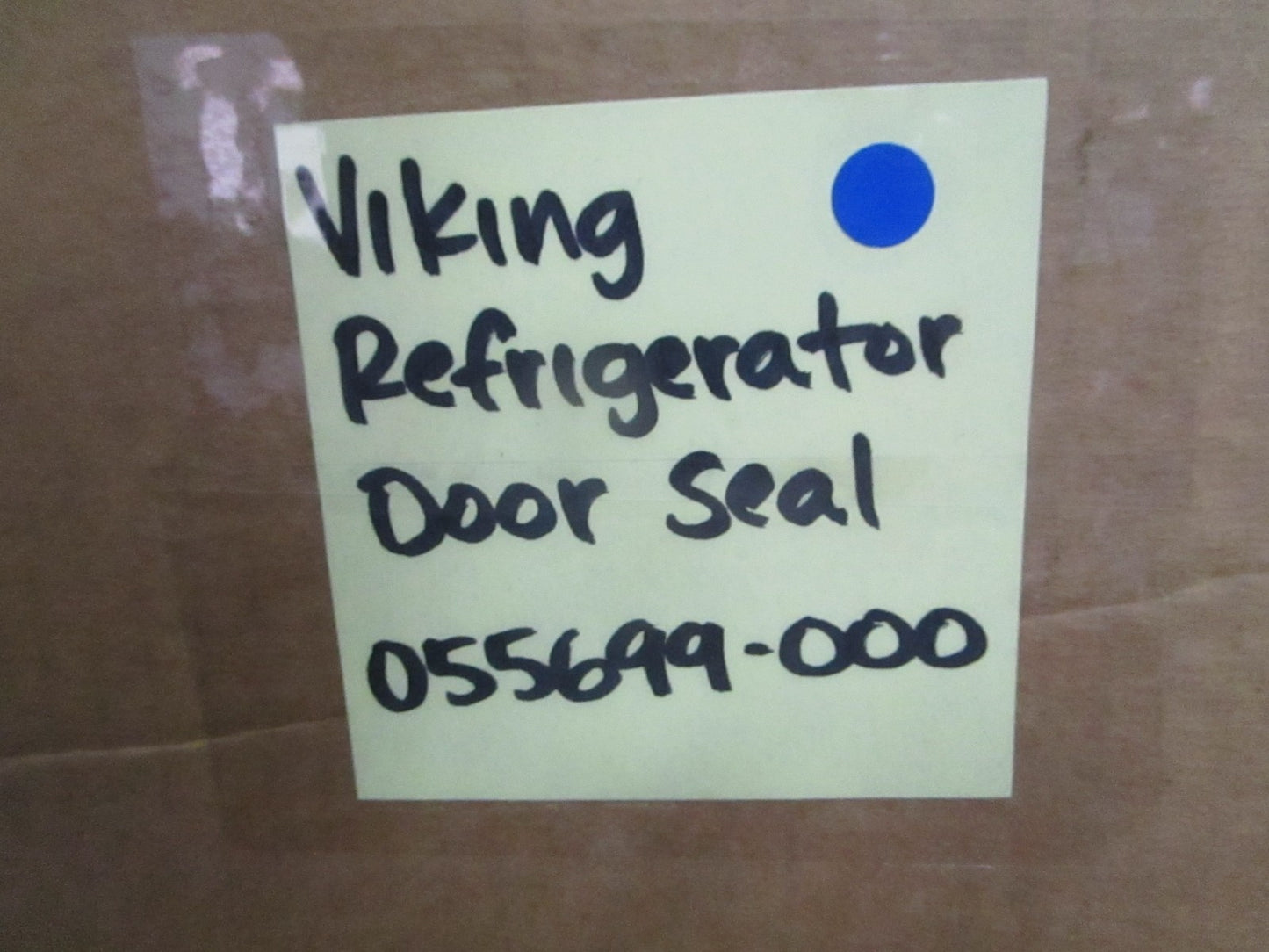 *NEW OEM* 0820 Viking Refrigerator Door Seal 055699-000