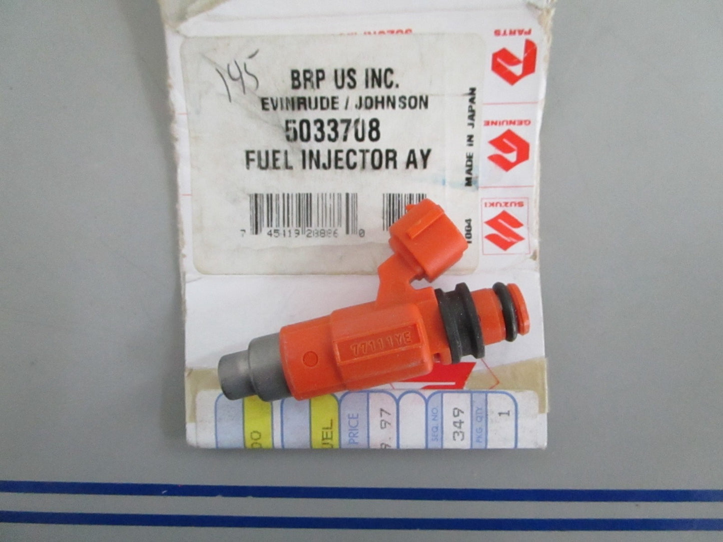*NEW OEM* 0820 OMC Suzuki Fuel Injector Assy 5033708