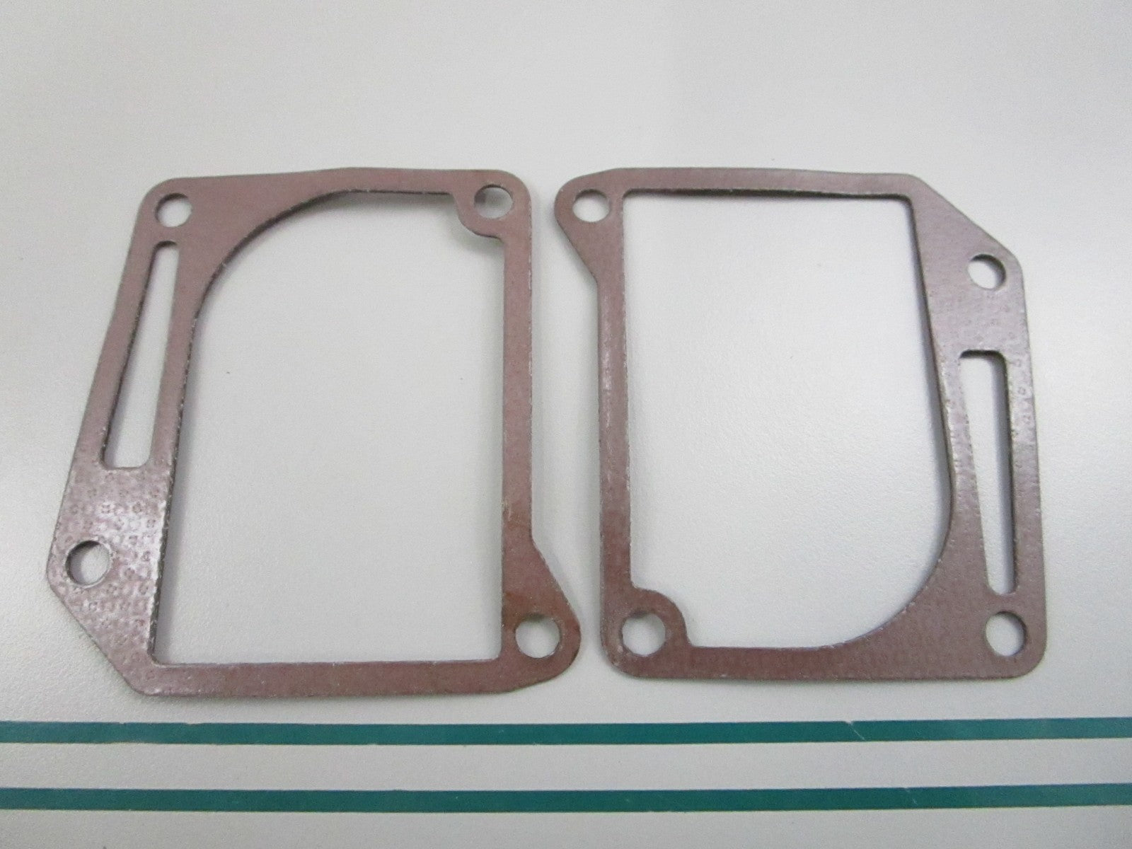 NEW OEM (LOT OF 2) 6L2-41133-A1-00 Yamaha Exhaust Manifold Gasket 0810