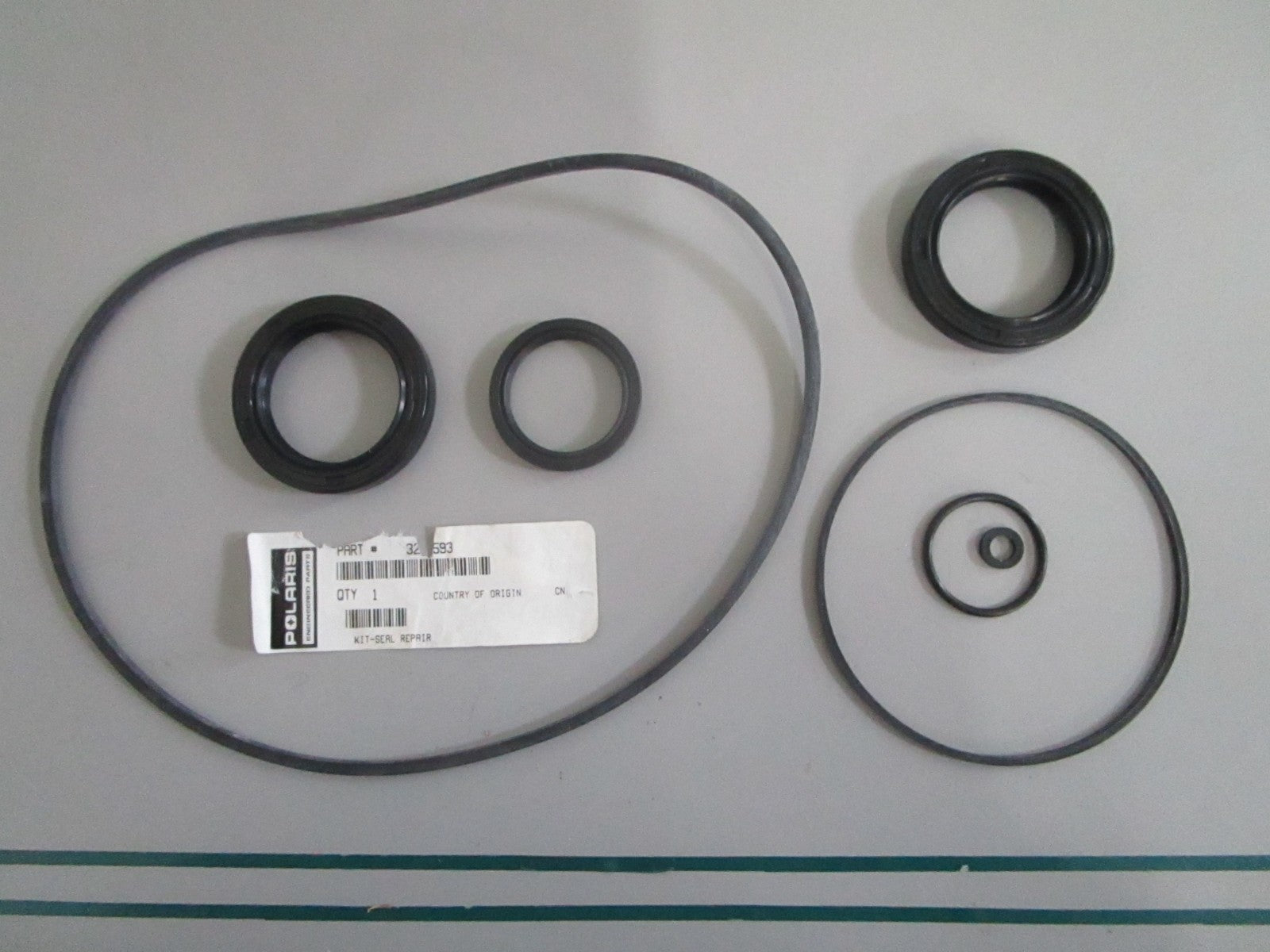 Polaris NEW OEM Front Gearcase Seal Repair Kit 3234593 Sportsman 800 6X6 NOS 082