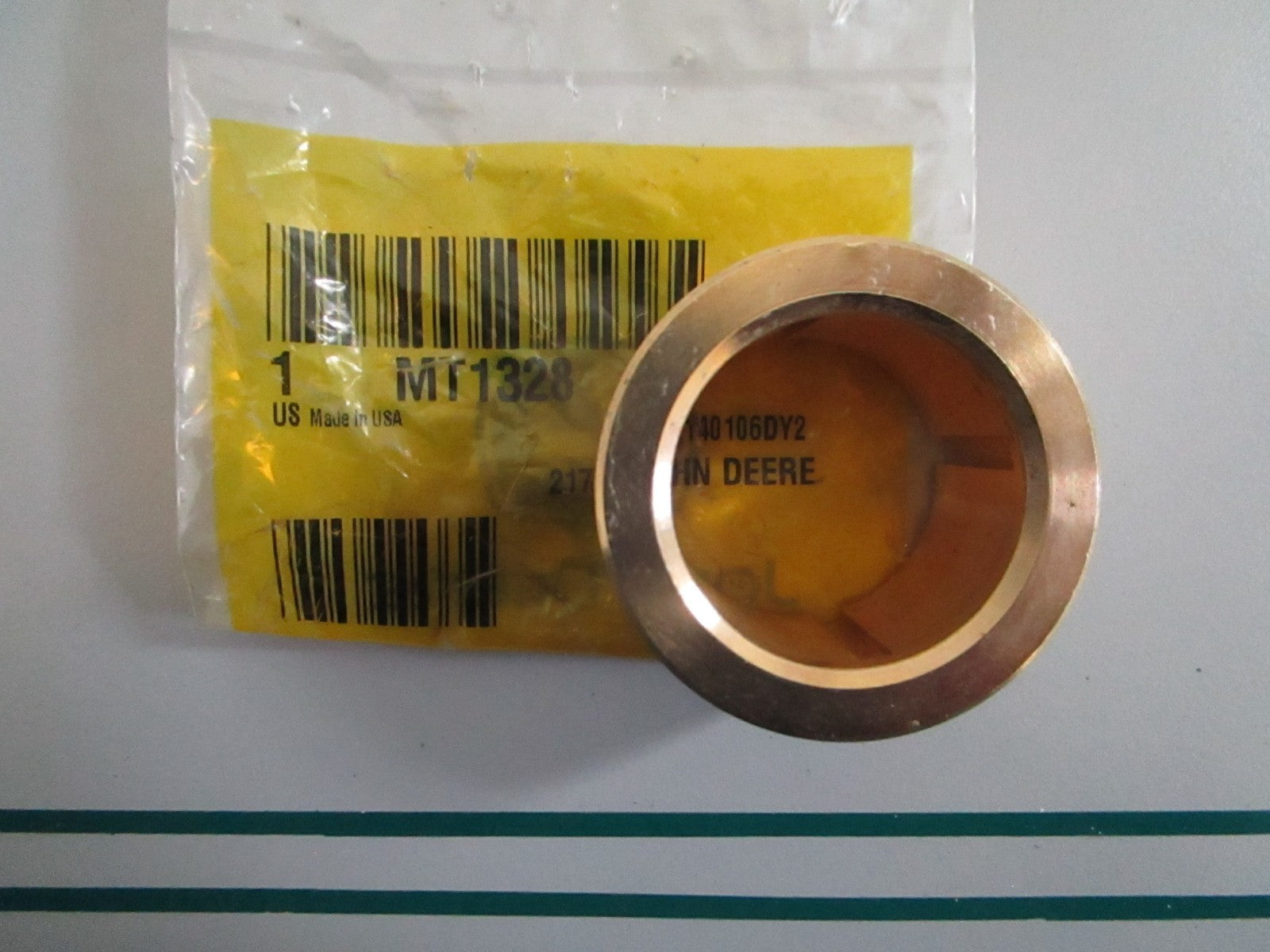 NEW OEM MT1328 John Deere Cylindrical Alloy Bushing 0820
