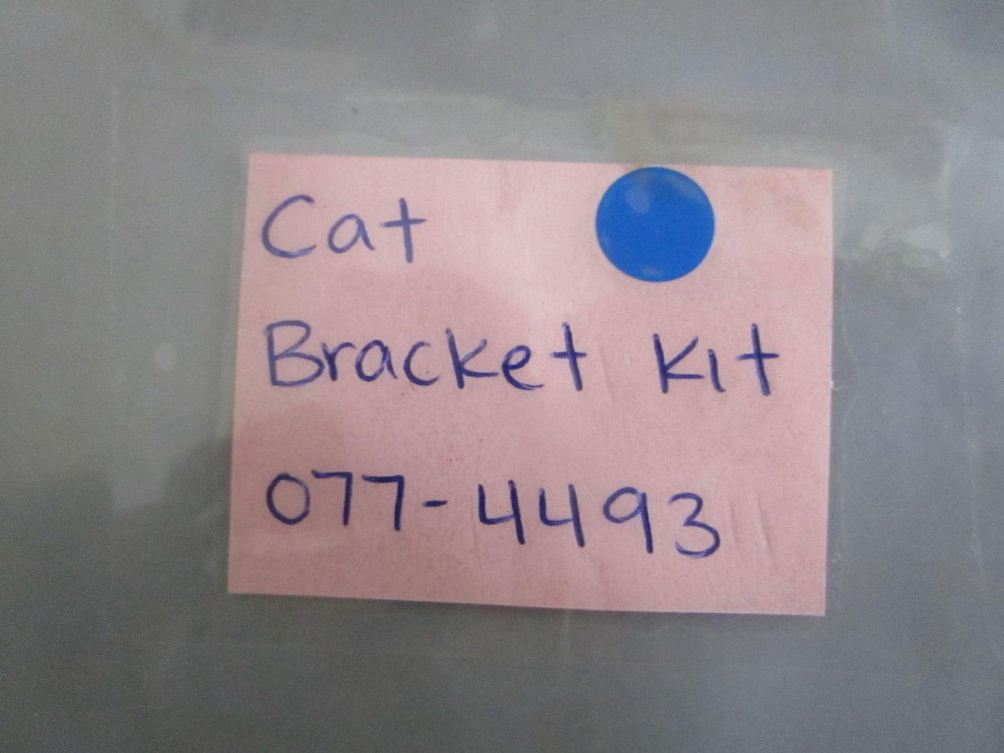 NEW OEM 077-4493 CAT Bracket Kit 0820