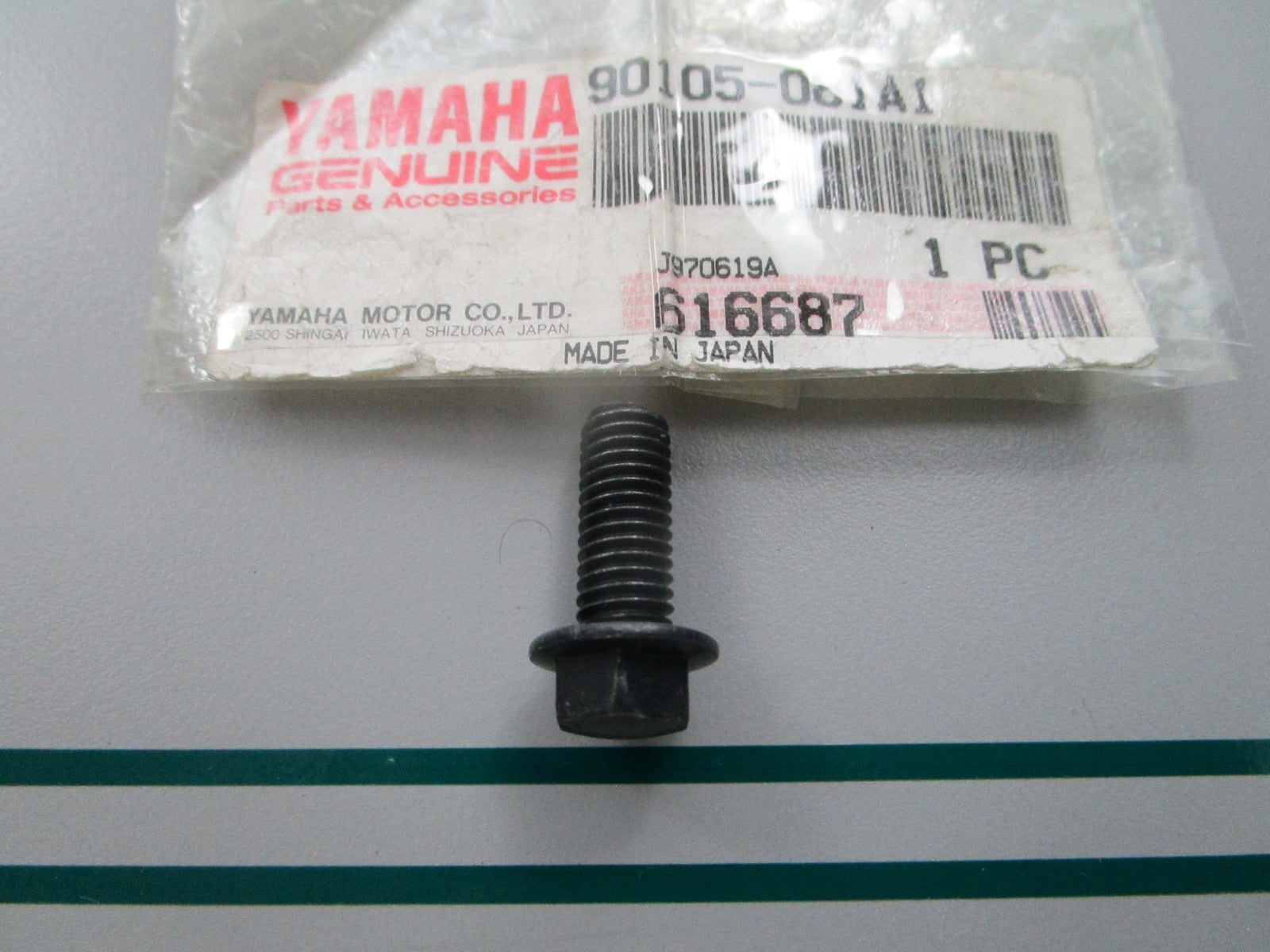 NEW OEM 90105-081A1 Yamaha Flange Bolt 0810
