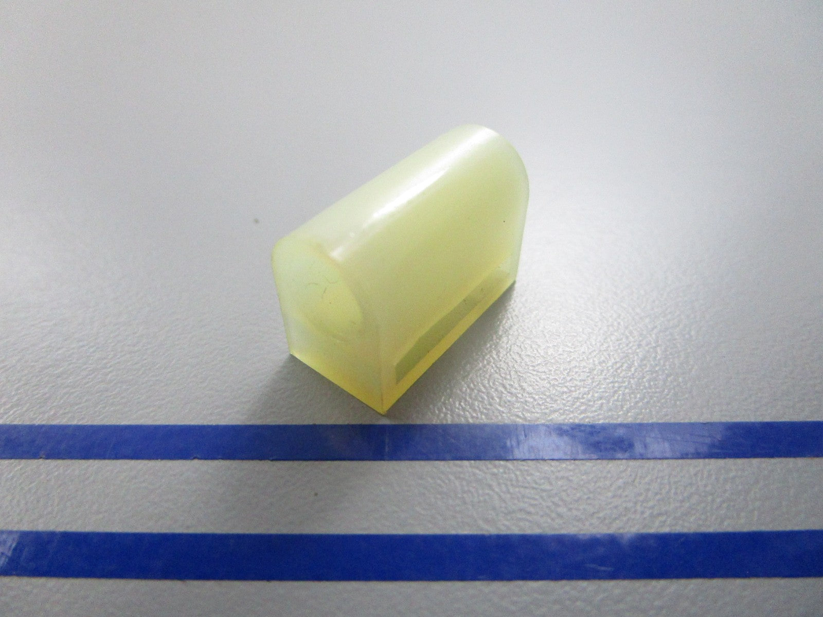 NEW OEM 304738 0304738 OMC Johnson Evinrude Guide 0810