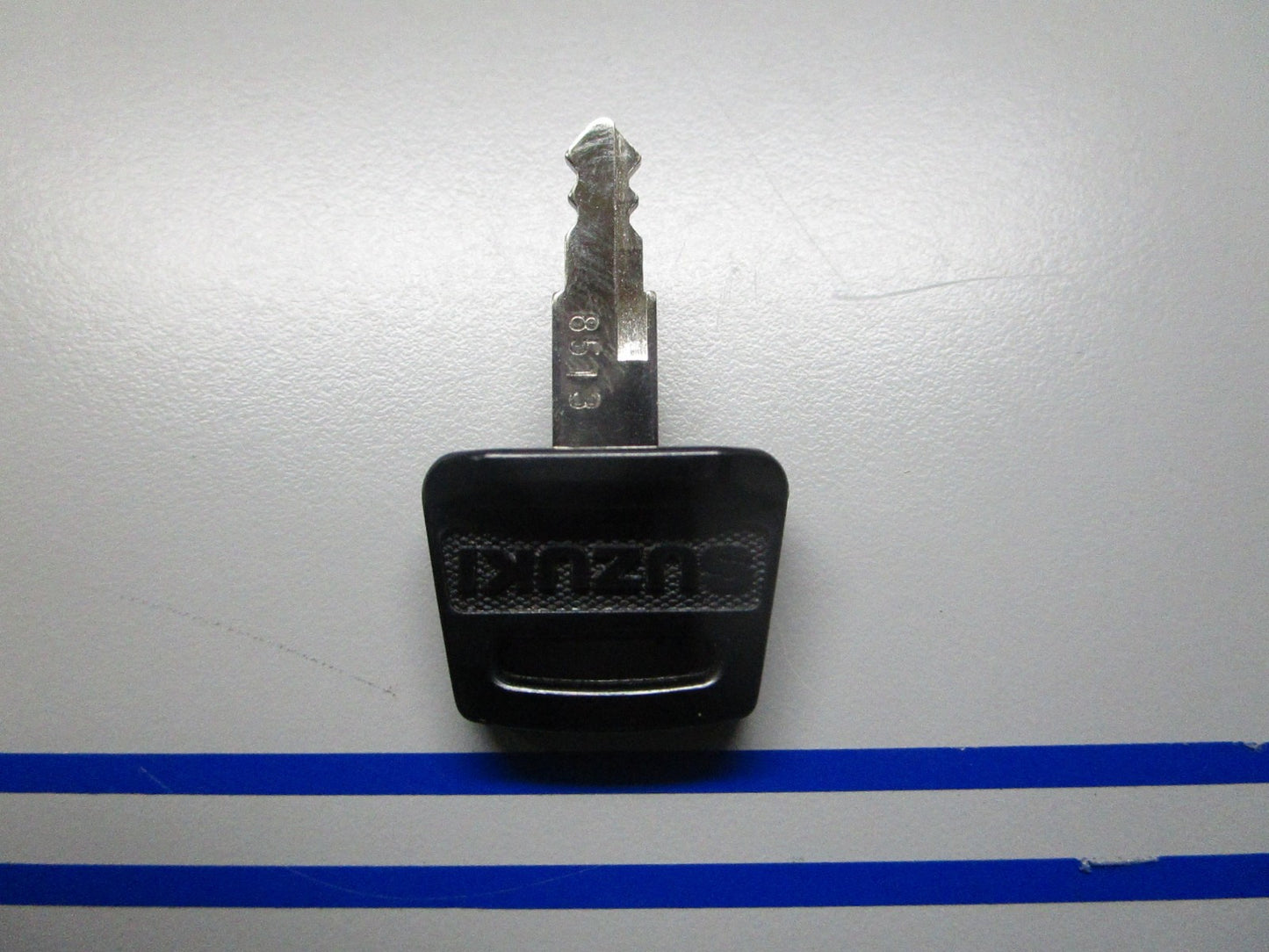 *NEW OEM* 0810 Suzuki (8518) Ignition Key 37141-93320