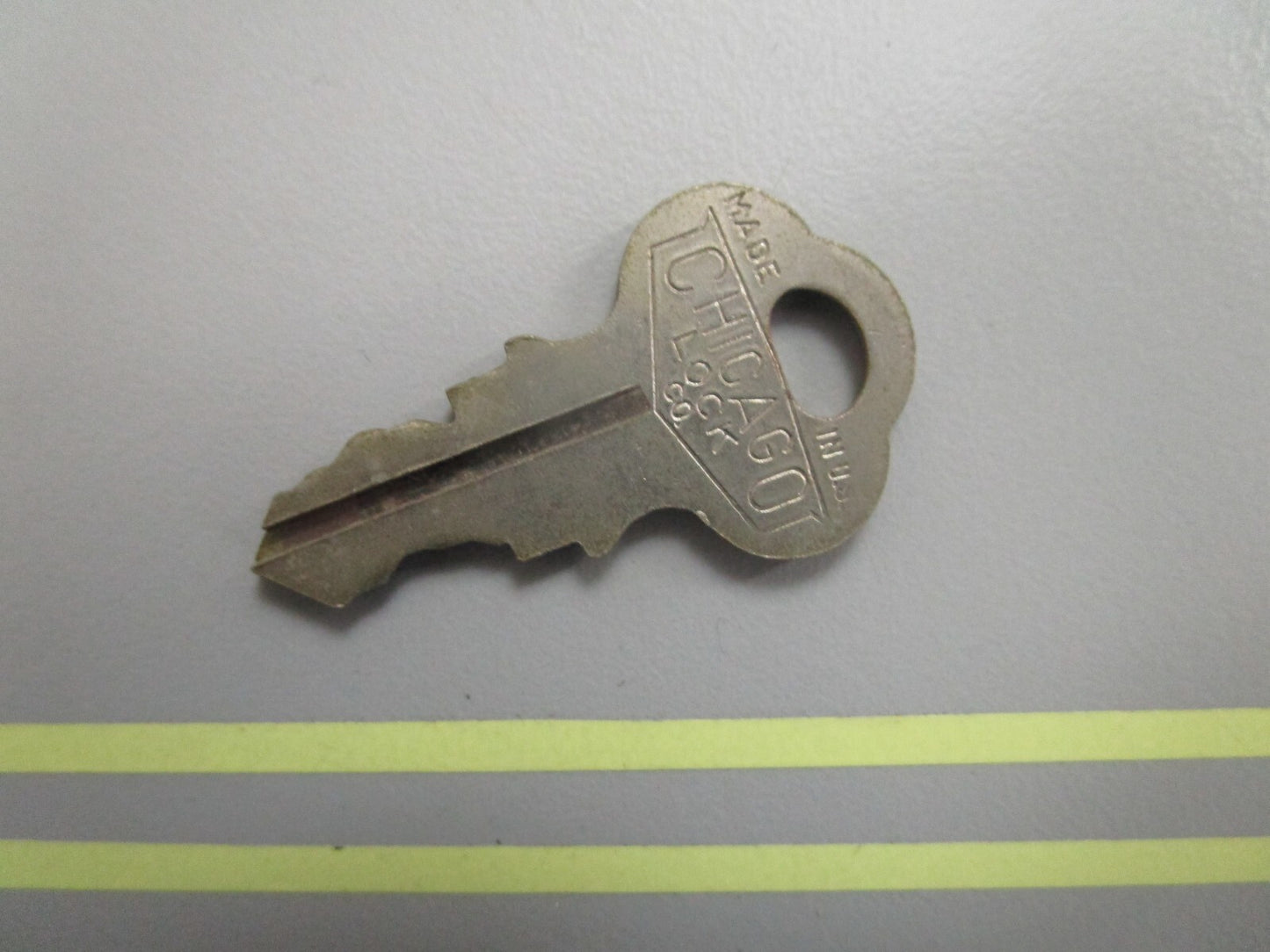 *NEW OEM* 0810 OMC Johnson Evinrude Ignition Key KF39 501554 0501554