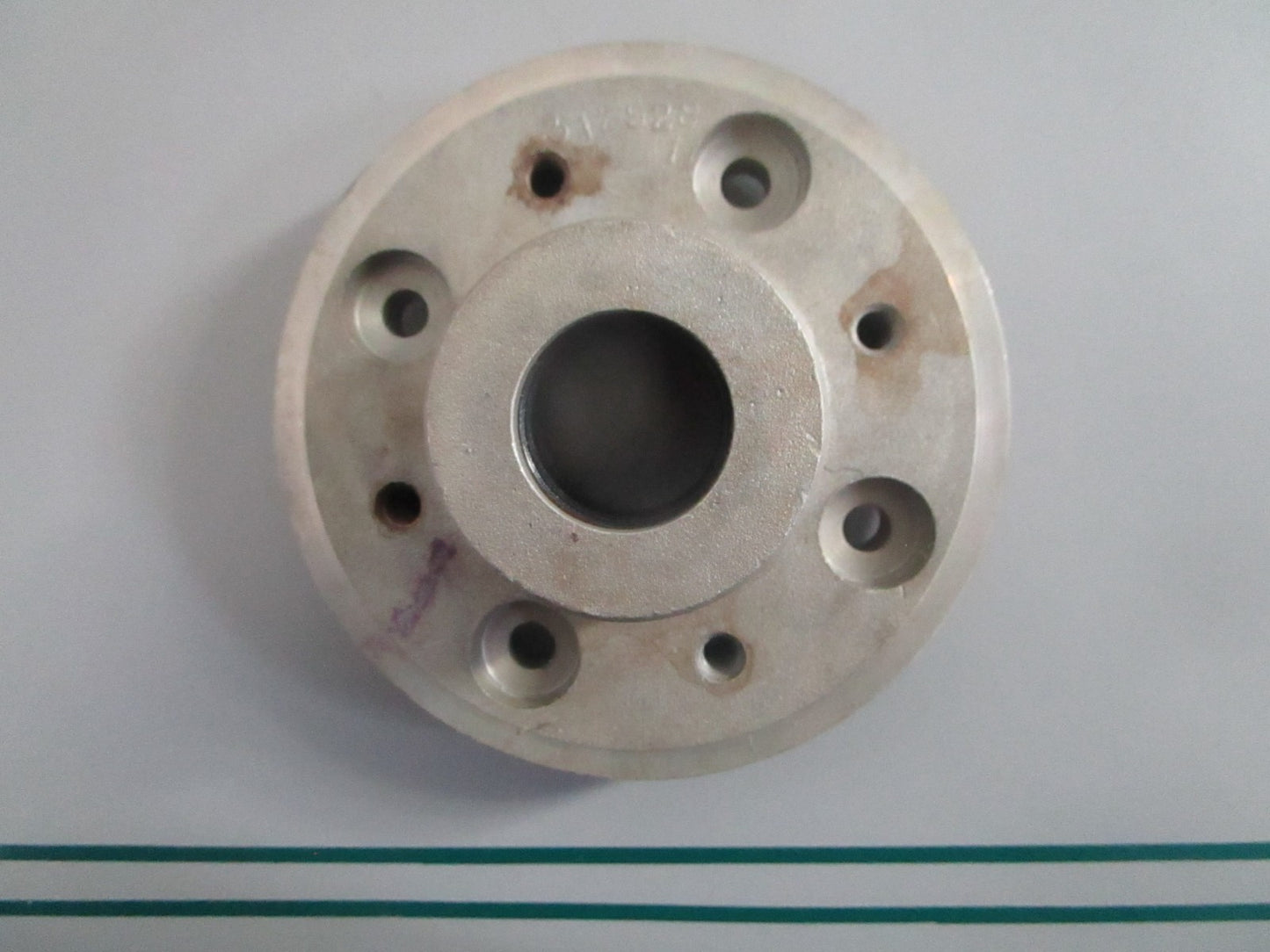 NEW OEM 381849 0381849 OMC Johnson Evinrude Shaft Drive Hub 0820