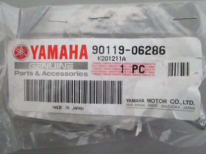 NEW OEM (LOT OF 5) 90119-06286-00 Yamaha Bolt w/ Washer 0820