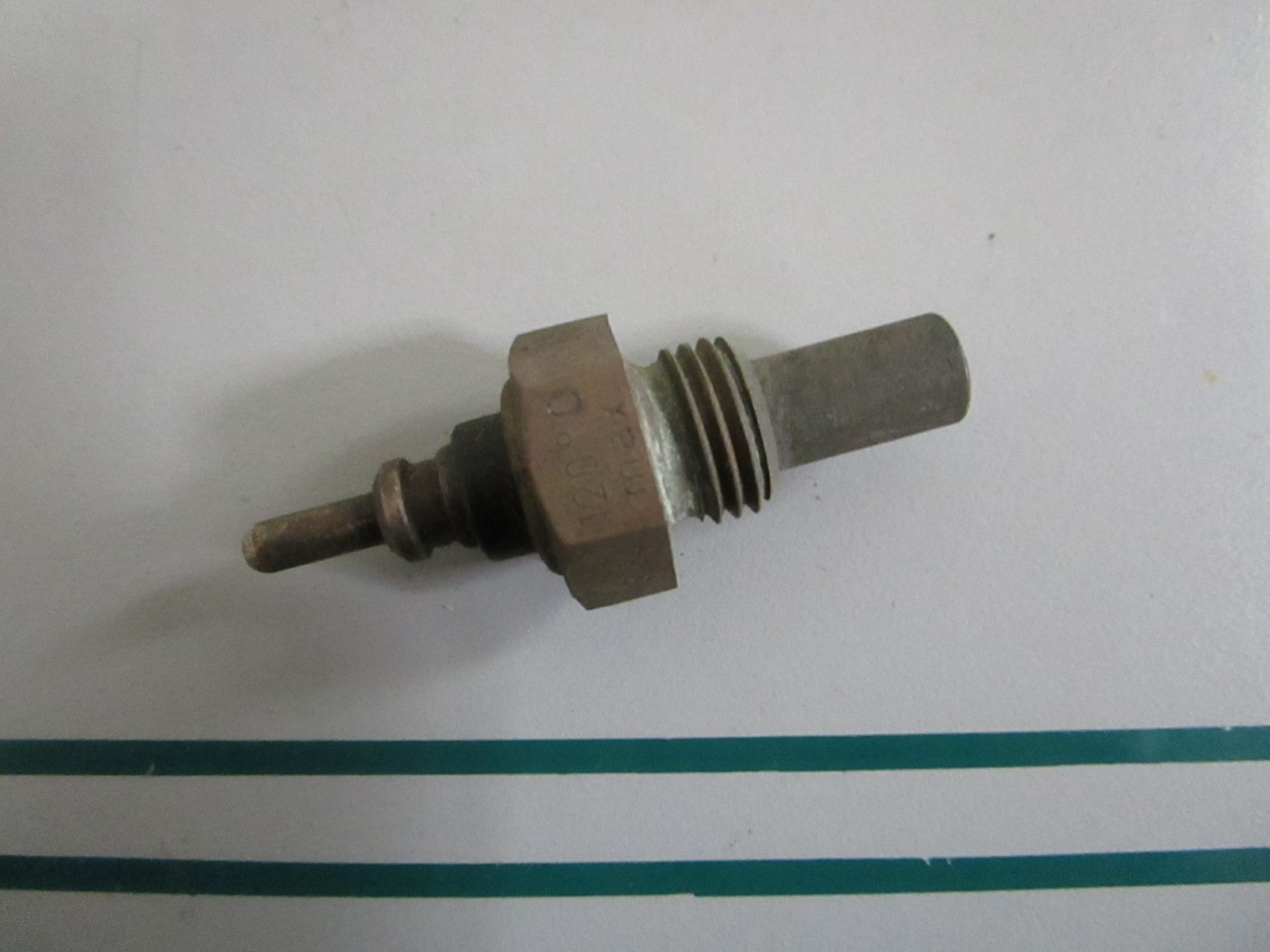 NEW OEM 0055421012 Mercedes-Benz Temperature Sensor 0820