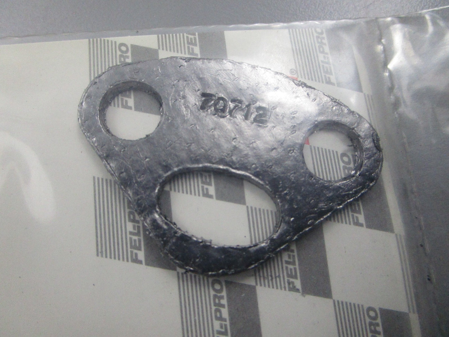 *NEW* 0810 Fel-Pro EGR Gasket 70712