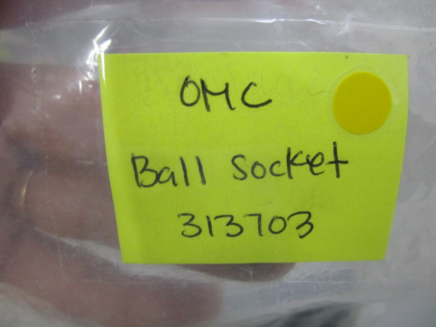 *NEW OEM* (LOT OF 2) 0750 OMC Johnson Evinrude BALL SOCKET 313703 0313703