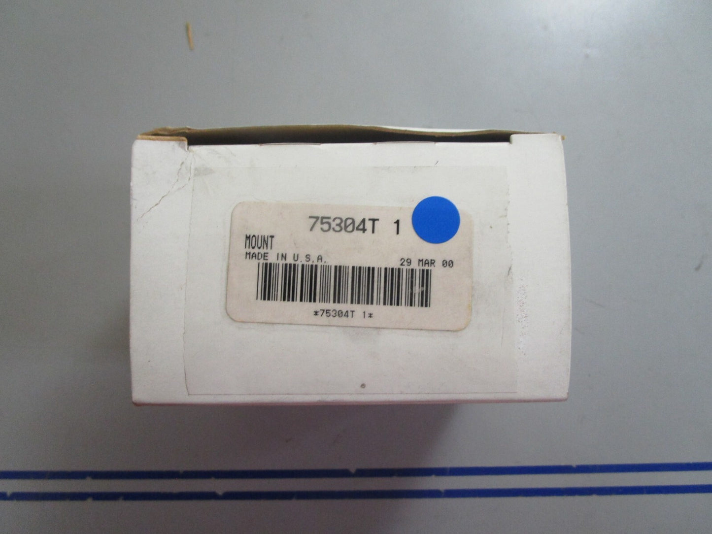 *NEW OEM* 0810 Mercury Quicksilver Mount 75304T 1