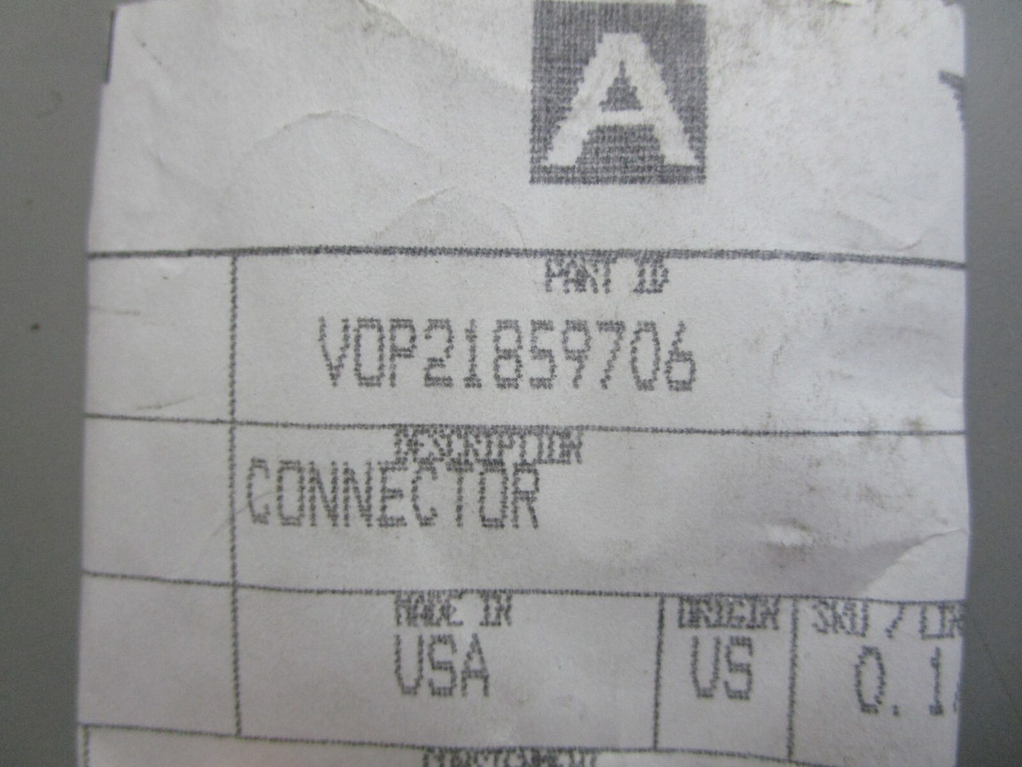 *NEW OEM* 0820 Volvo Penta Connector 21859706