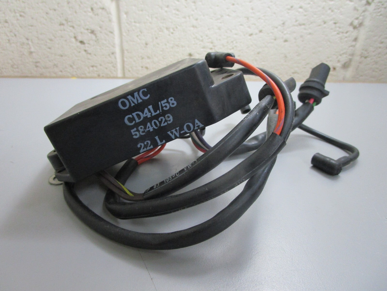 *NEW OEM* 0820 OMC Johnson Evinrude Power Pack 584029 0584029