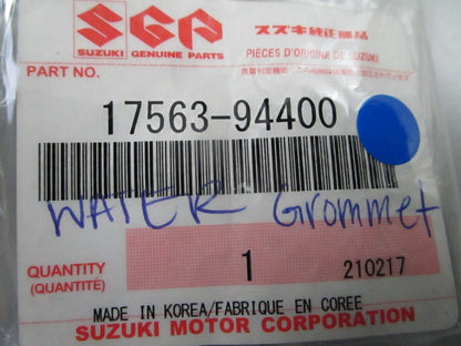*NEW OEM* 0810 Suzuki Water Grommet 17563-94400