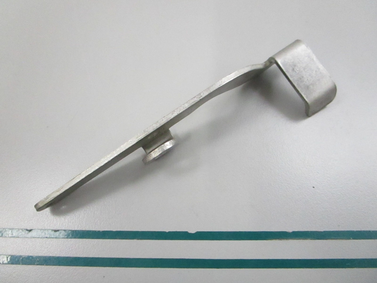 NEW OEM 123711 0123711 OMC Johnson Evinrude Reverse Lock Arm 0810