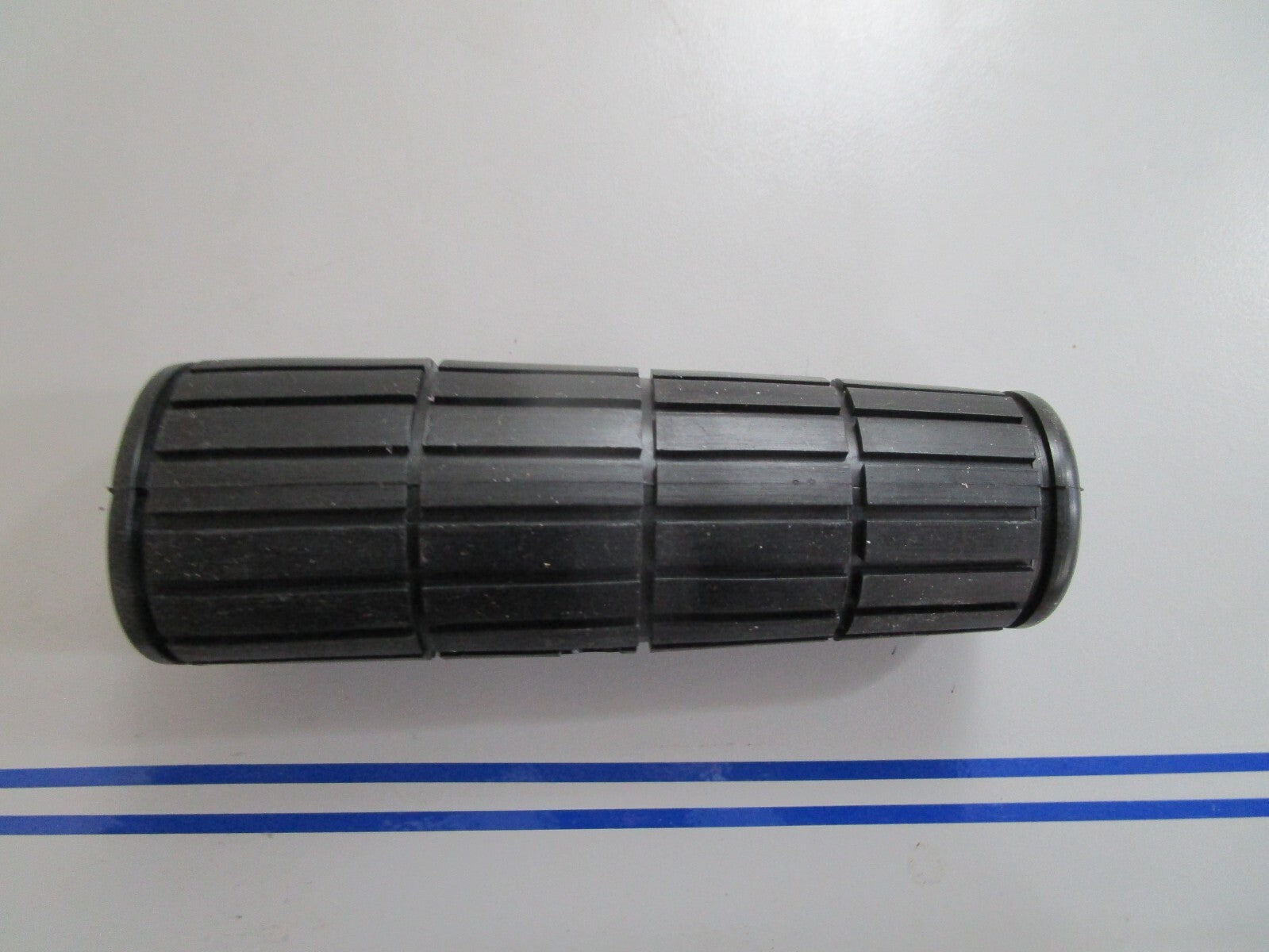 *NEW OEM* 0810 Mercury Mariner Steering Handle Grip 80509M