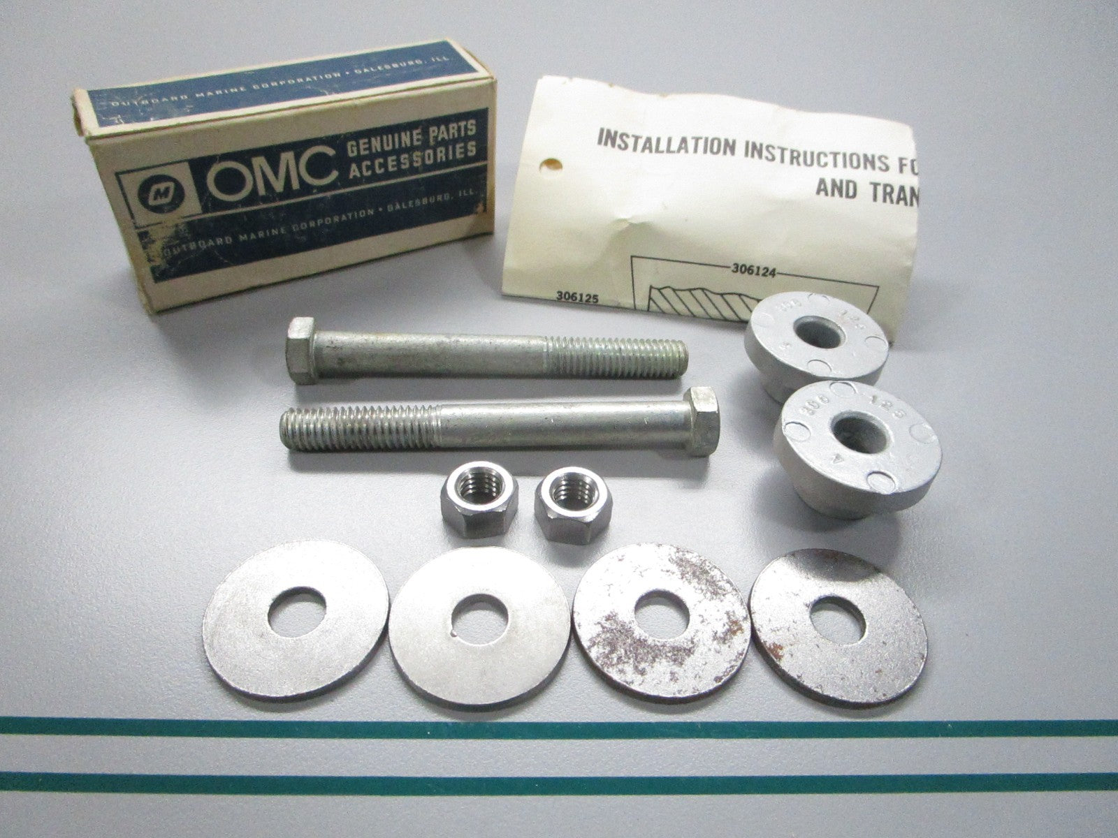 NEW OEM 377598 0377598 OMC Johnson Evinrude Hardware Kit 0810