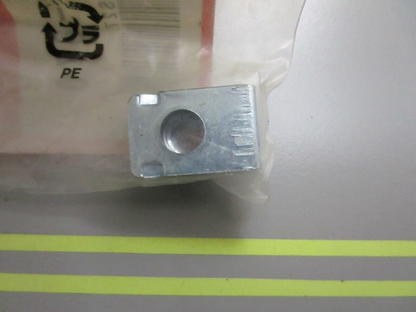 *NEW OEM* 0810 Honda Fender Setting Nut 84601-HA7-670