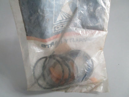 NEW OEM 71511027 AGCO Seal Kit 0820