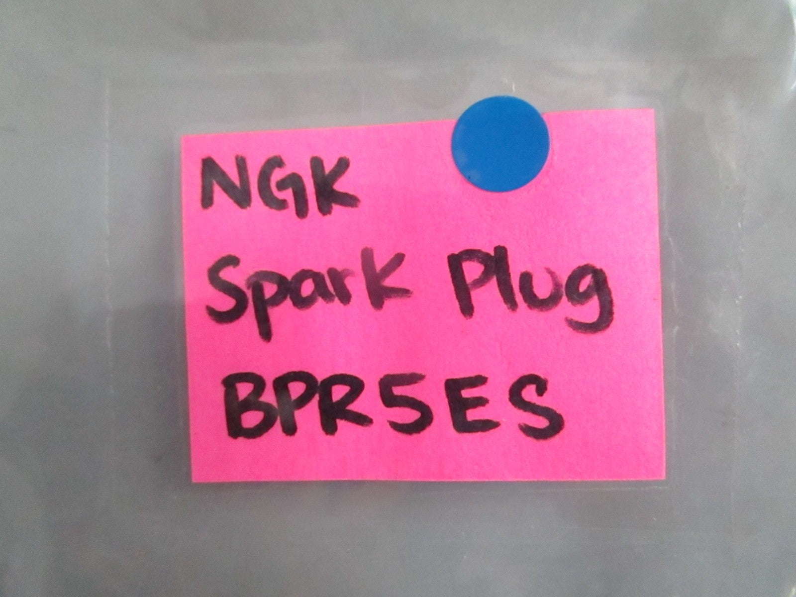 NEW OEM (LOT OF 6) BPR5ES NGK Spark Plug 0820