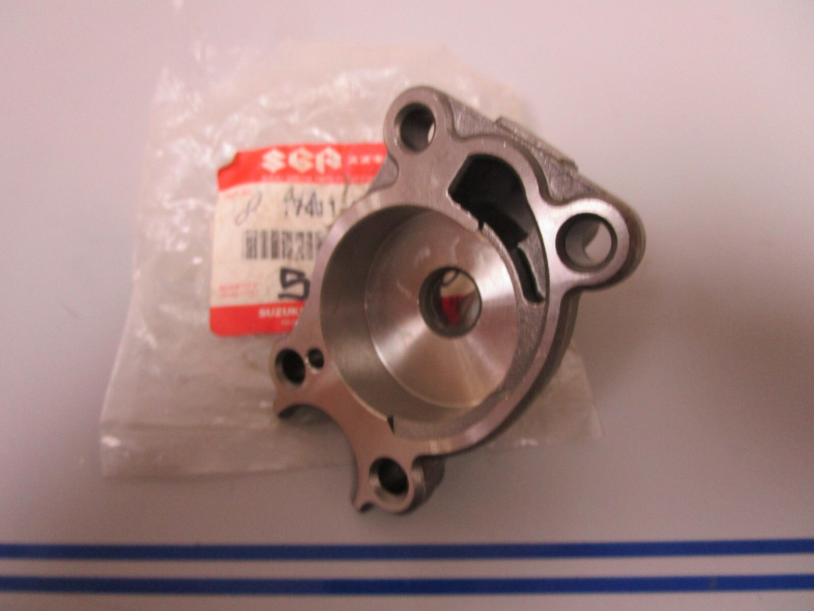 *NEW OEM* 0810 Suzuki Water Pump Case 17411-98611