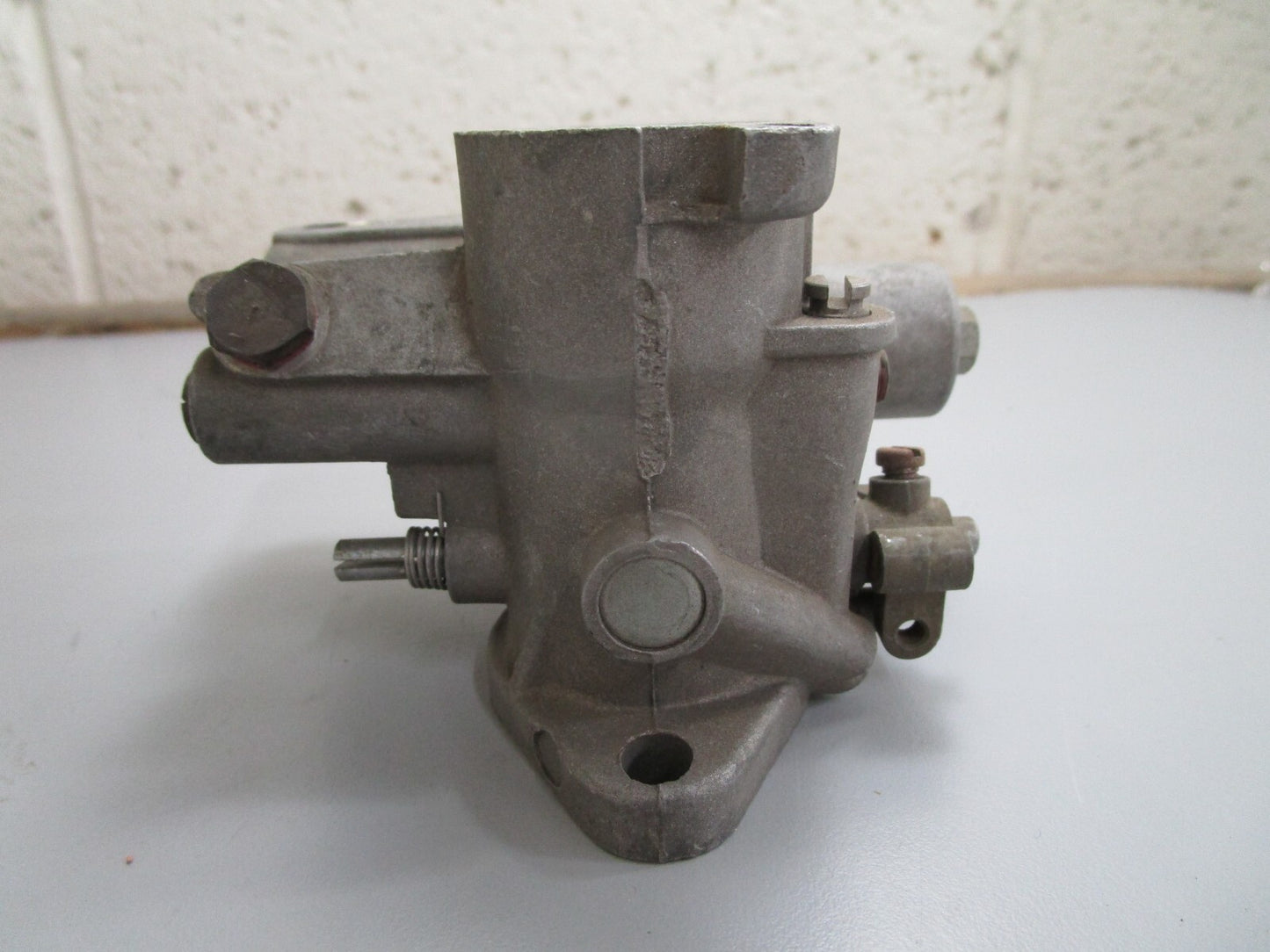 *NEW OEM* 0820 Mercury Quicksilver Carburetor Ay 1335-4027