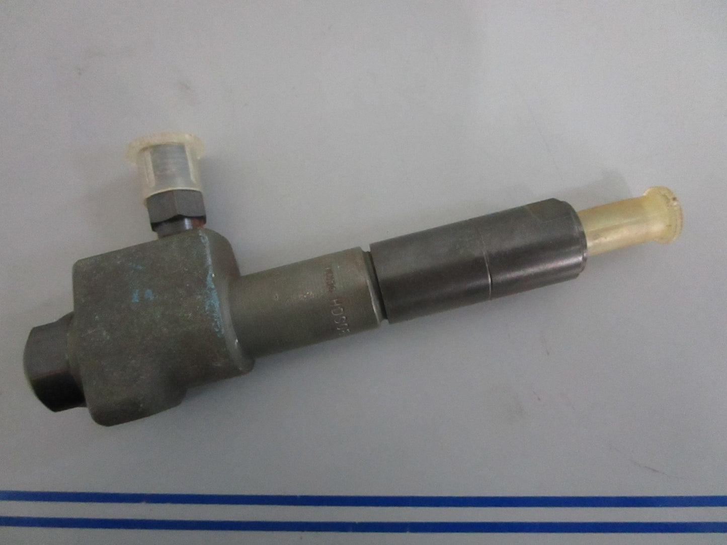 *NEW OEM* 0820 Volvo Penta Fuel Injector 833191