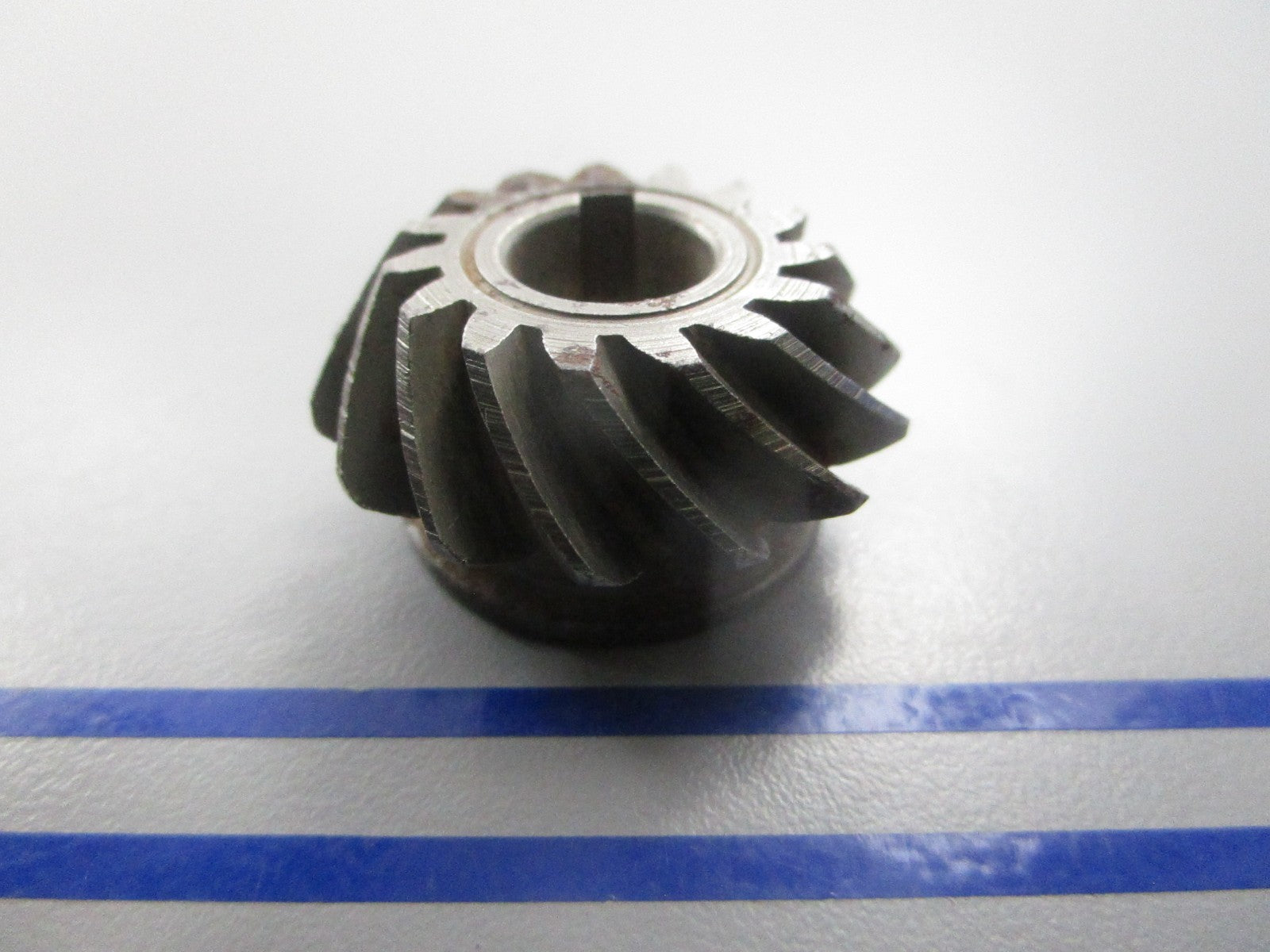 NEW OEM 312108 0312108 OMC Johnson Evinrude Pinion 0810