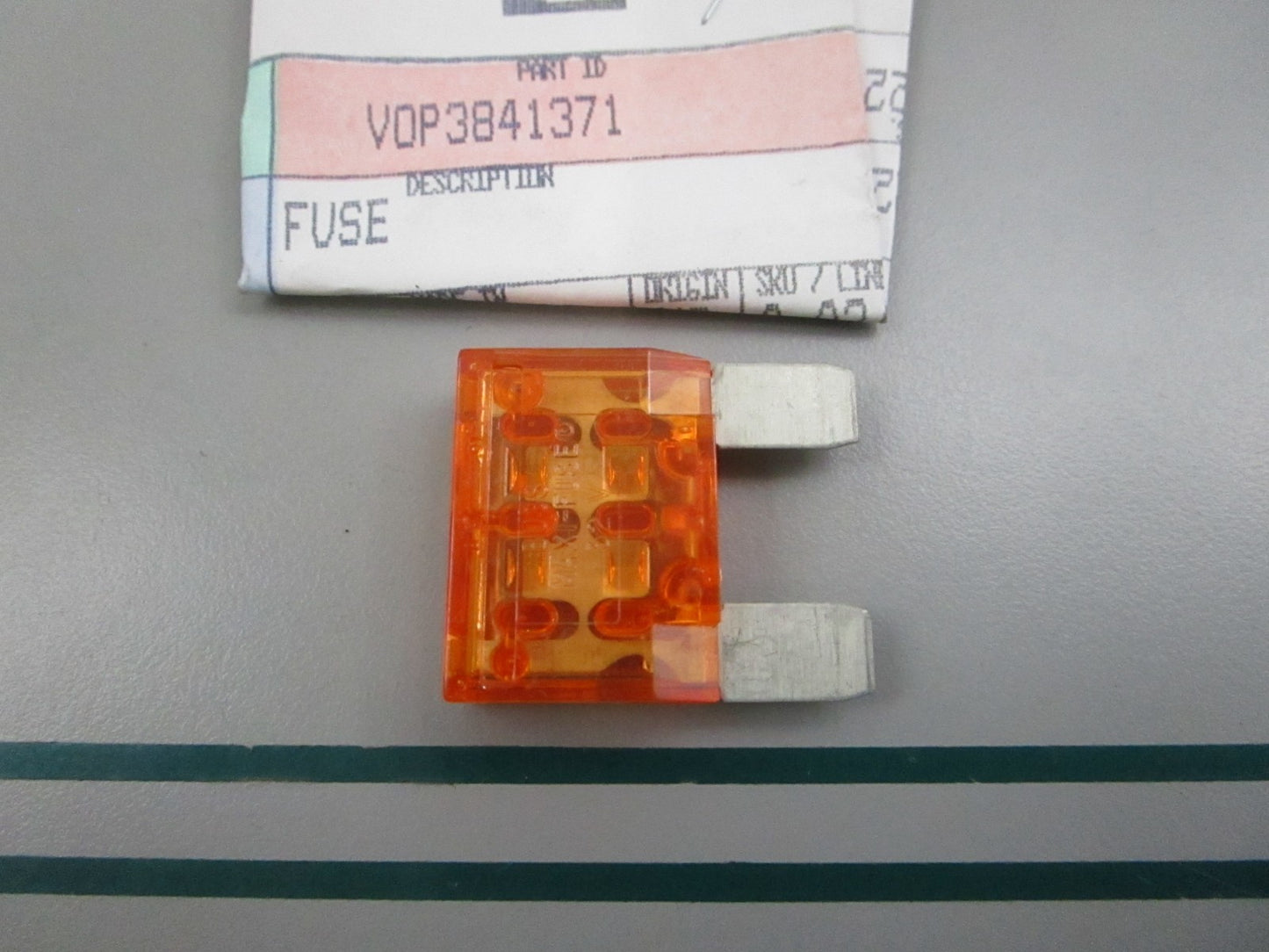 NEW OEM 3841371 Volvo Penta 40A Fuse 0810