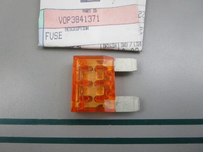 NEW OEM 3841371 Volvo Penta 40A Fuse 0810