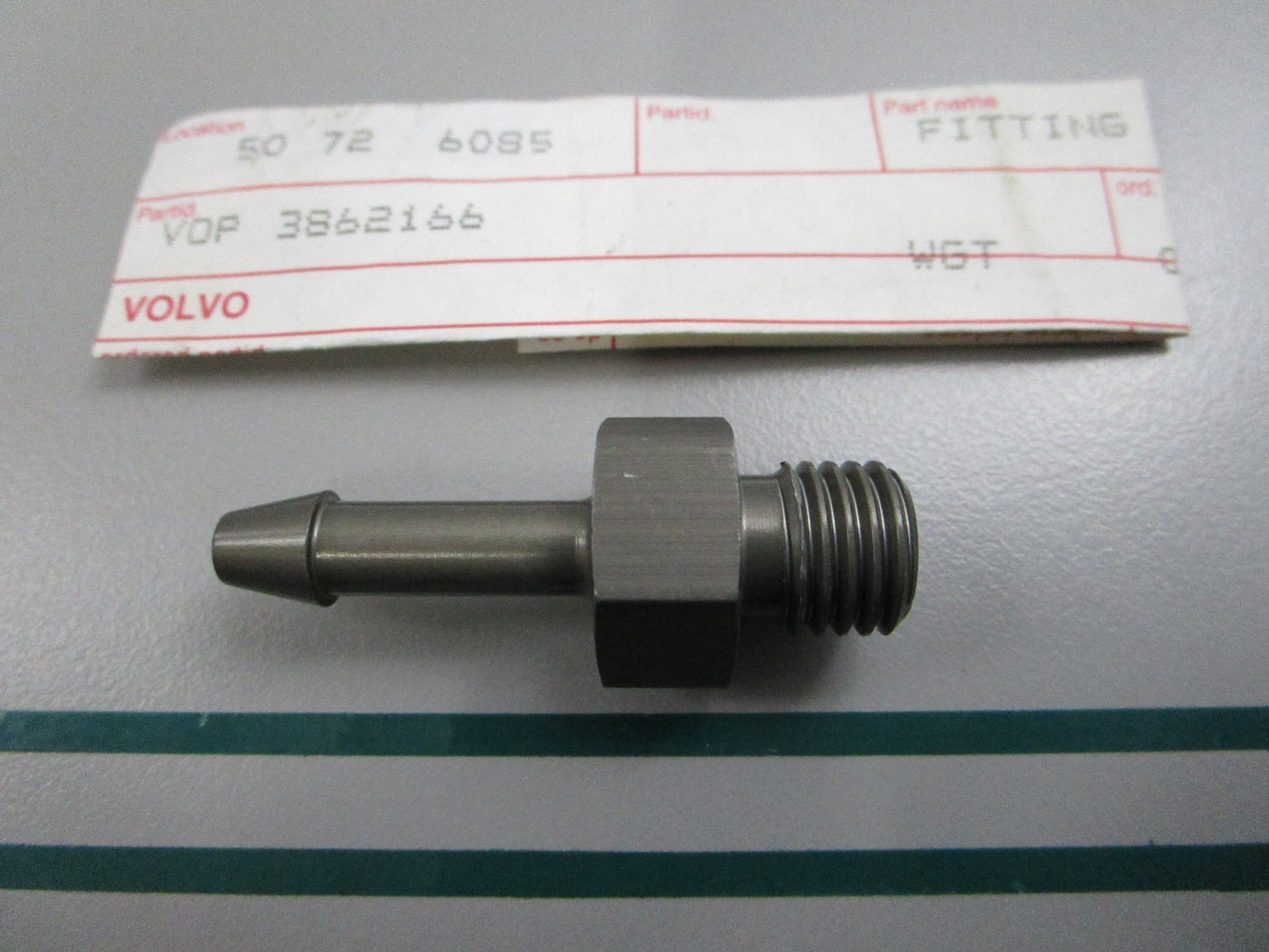 NEW OEM 3862166 Volvo Penta Fitting 0810