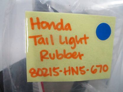 *NEW OEM* 0810 Honda Tail Light Rubber 80215-HN5-670
