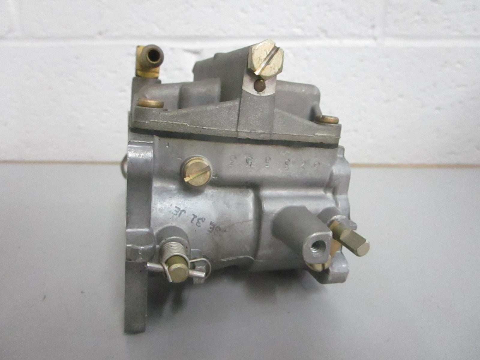 *NEW OEM* 0820 OMC Johnson Evinrude Carburetor 390026 0390026