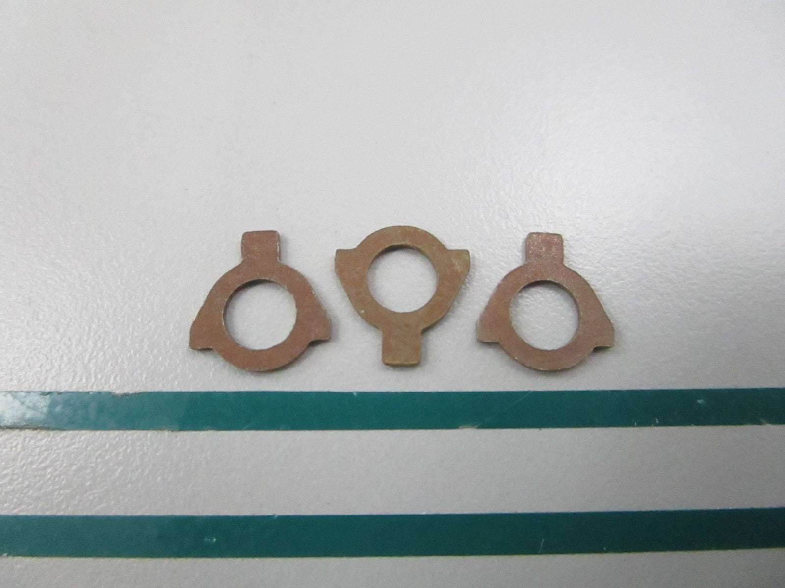 NEW OEM (LOT OF 3) 307578 0307578 OMC Johnson Evinrude Lock Plate 0810