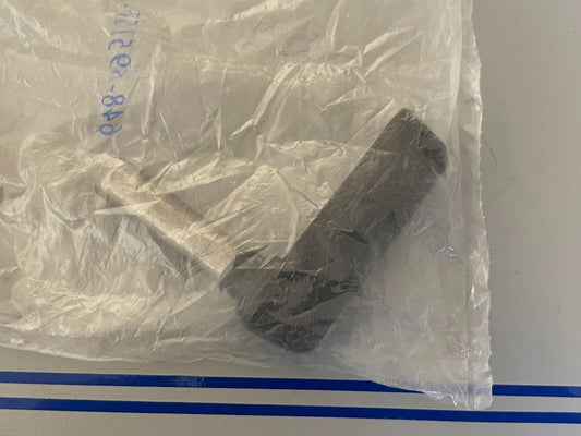 *NEW OEM* 0810 OMC Johnson Evinrude Latch Handle 395757 0395757