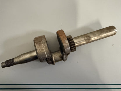 NEW OEM 261293 Briggs & Stratton Crankshaft 0820