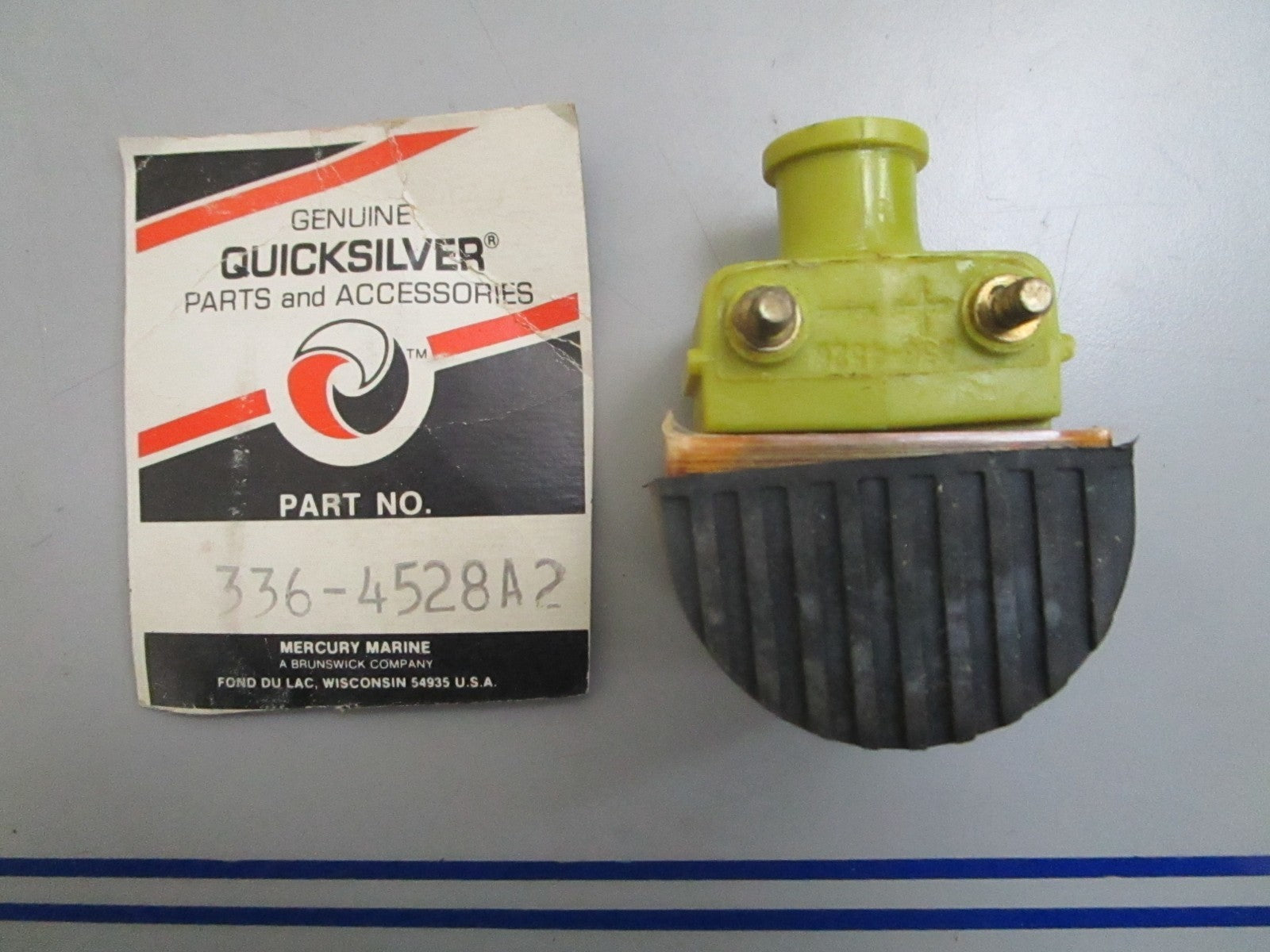 *NEW OEM* 0820 Mercury Quicksilver Ignition Coil 336-4528A2