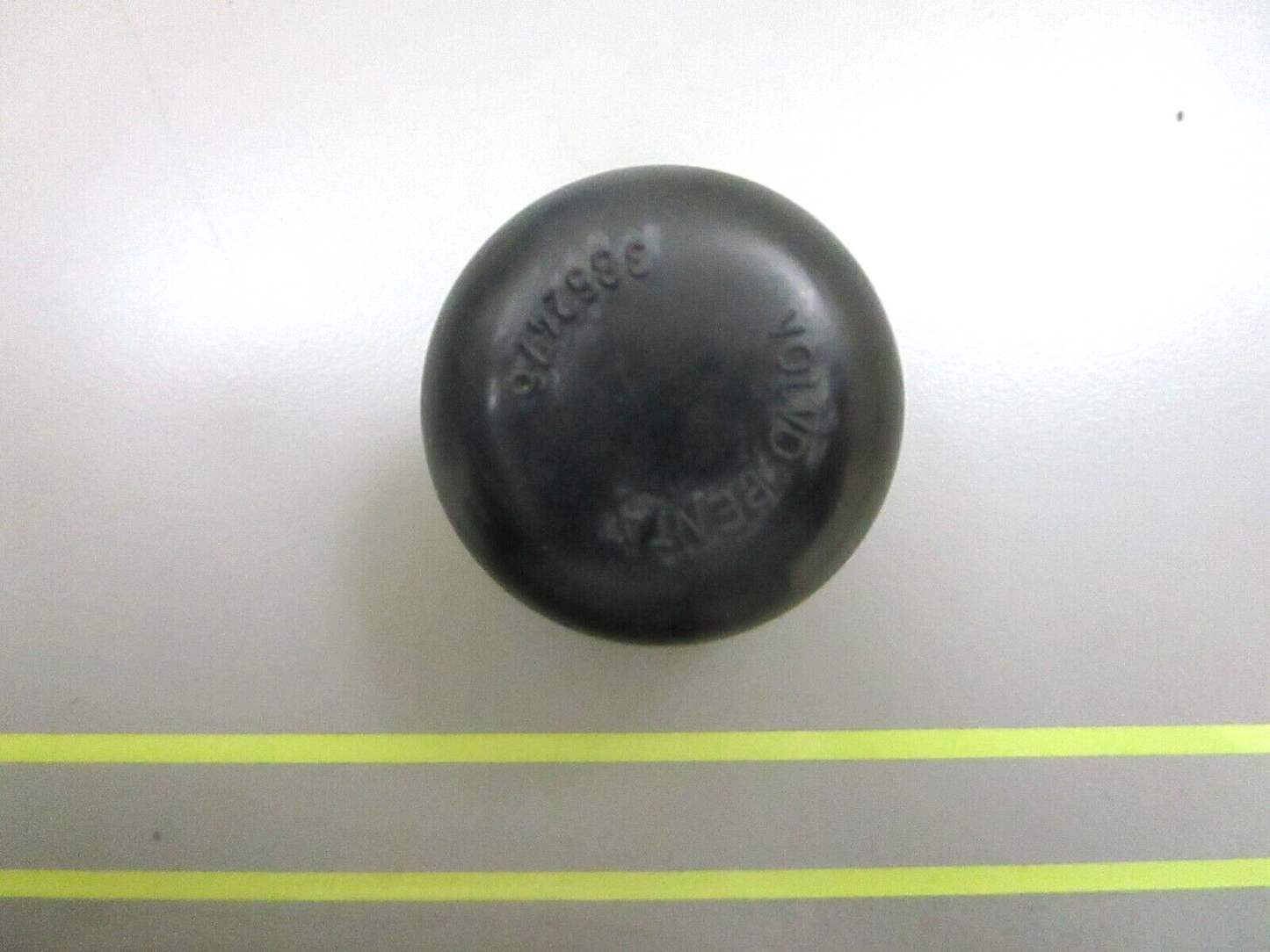 *NEW OEM* 0750 Volvo Penta RUBBER CAP 3852476