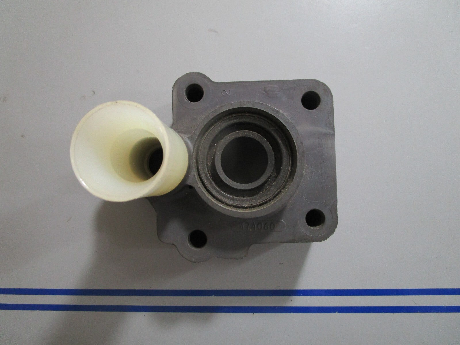 *NEW OEM* 0810 Mercury Quicksilver Water Pump Housing 47060