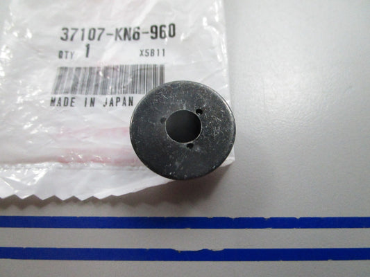 NEW OEM 37107-KN6-960 Honda Collar 0810