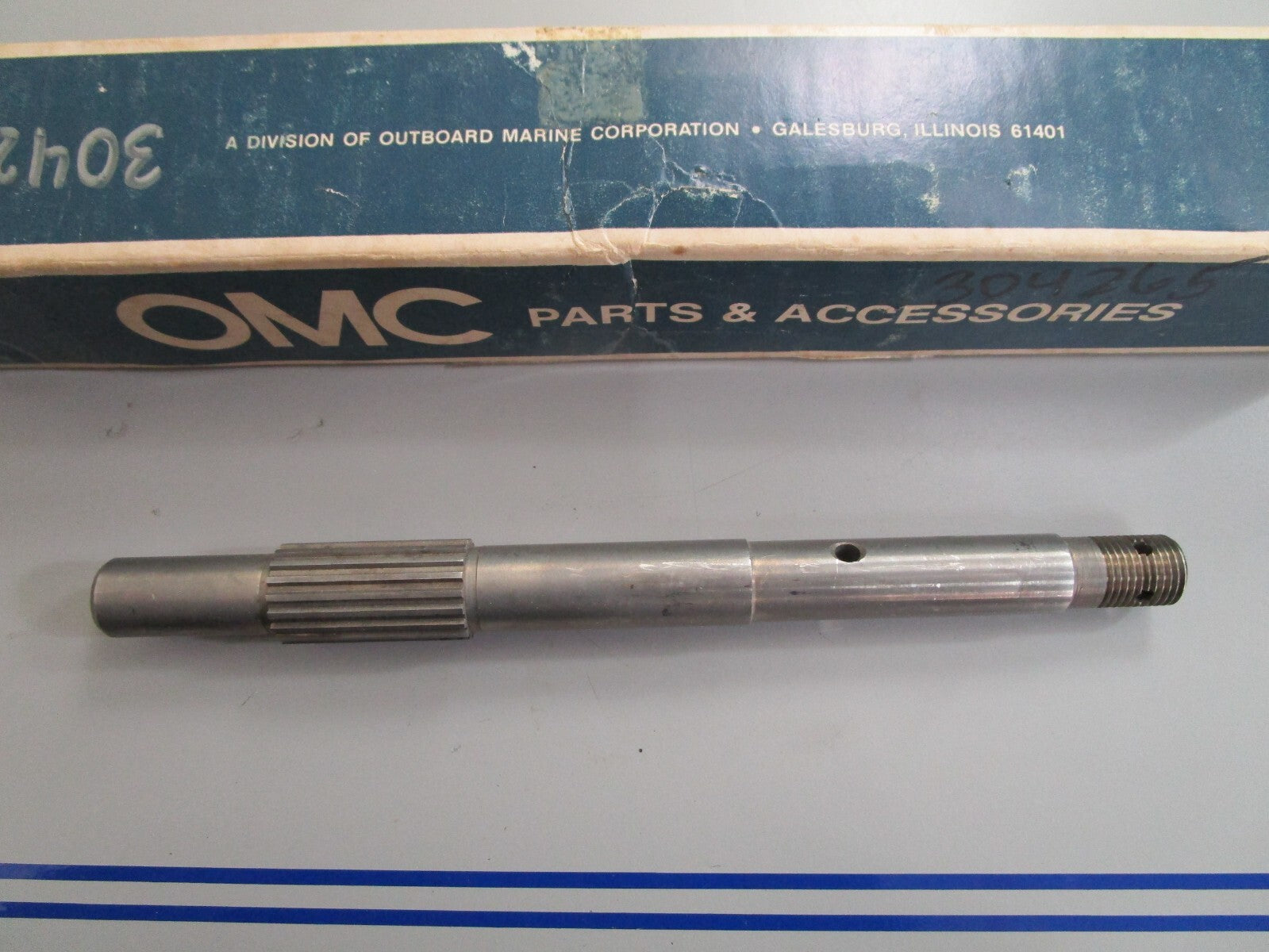 *NEW OEM* 0810 OMC Johnson Evinrude Propeller Shaft 304265 0304265