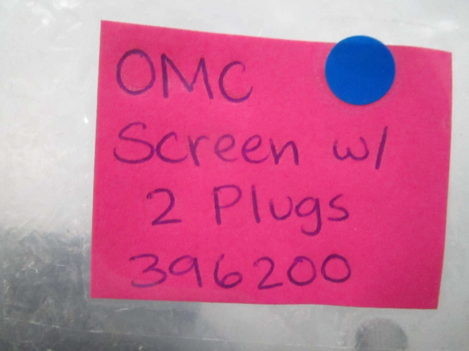 *NEW OEM* 0810 OMC Johnson Evinrude Screen w/ 2 Plugs 396200 0396200