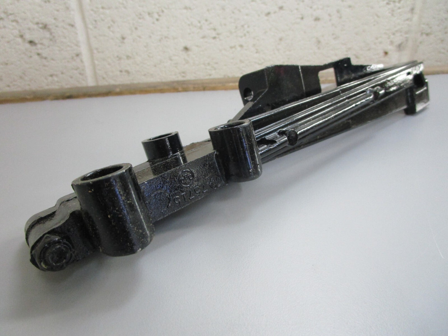 *NEW OEM* 0820 Mercury Quicksilver Bracket Assy 87876A1