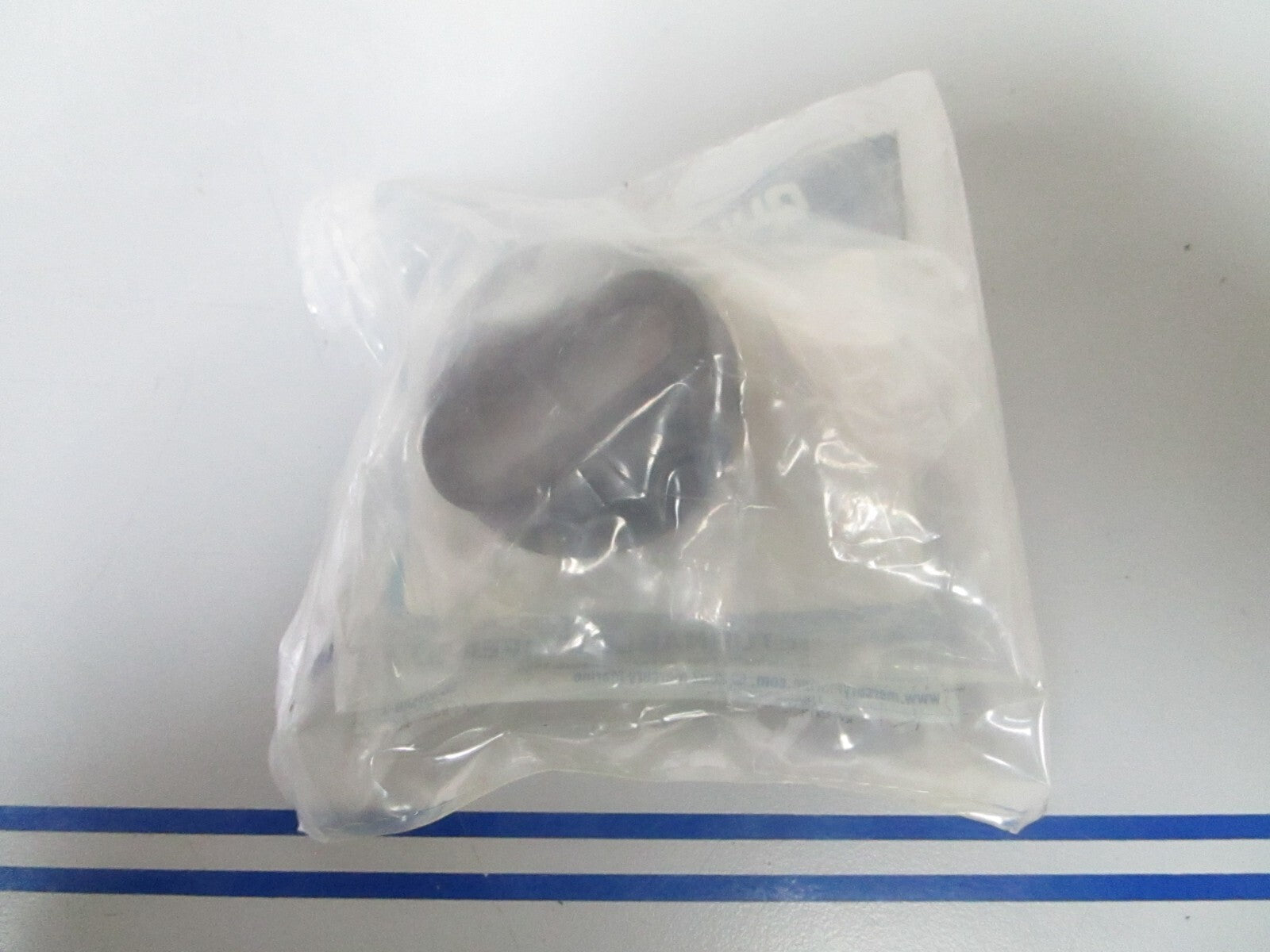 *NEW OEM* 0810 Mercury Quicksilver Filter/Grommet 8M0092330