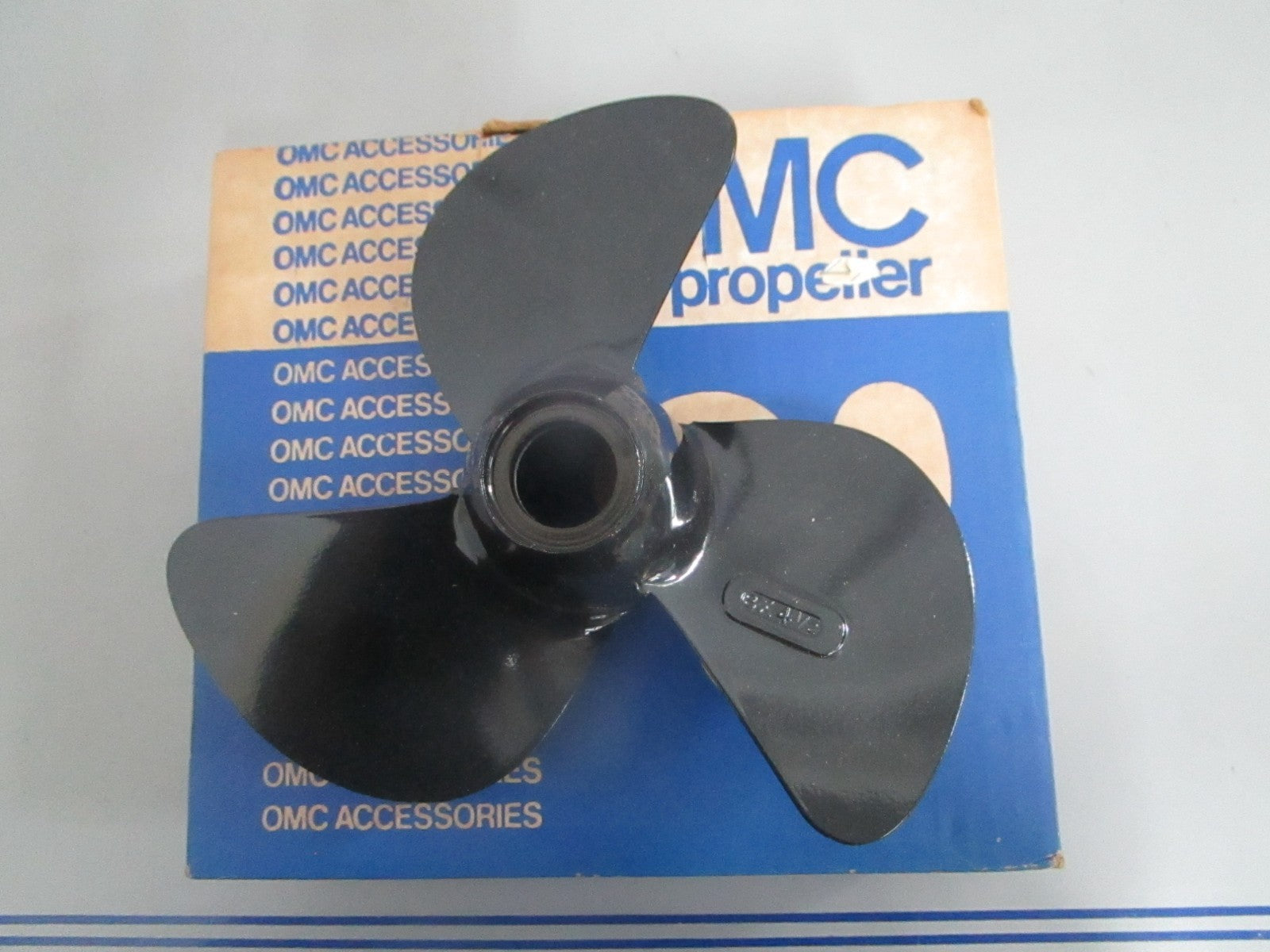 *NEW OEM* 0820 OMC Johnson Evinrude 8×4½ Propeller 310208 0310208