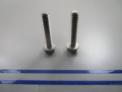 *NEW OEM* (LOT OF 2) 0810 OMC Johnson Evinrude Screw 333676 0333676