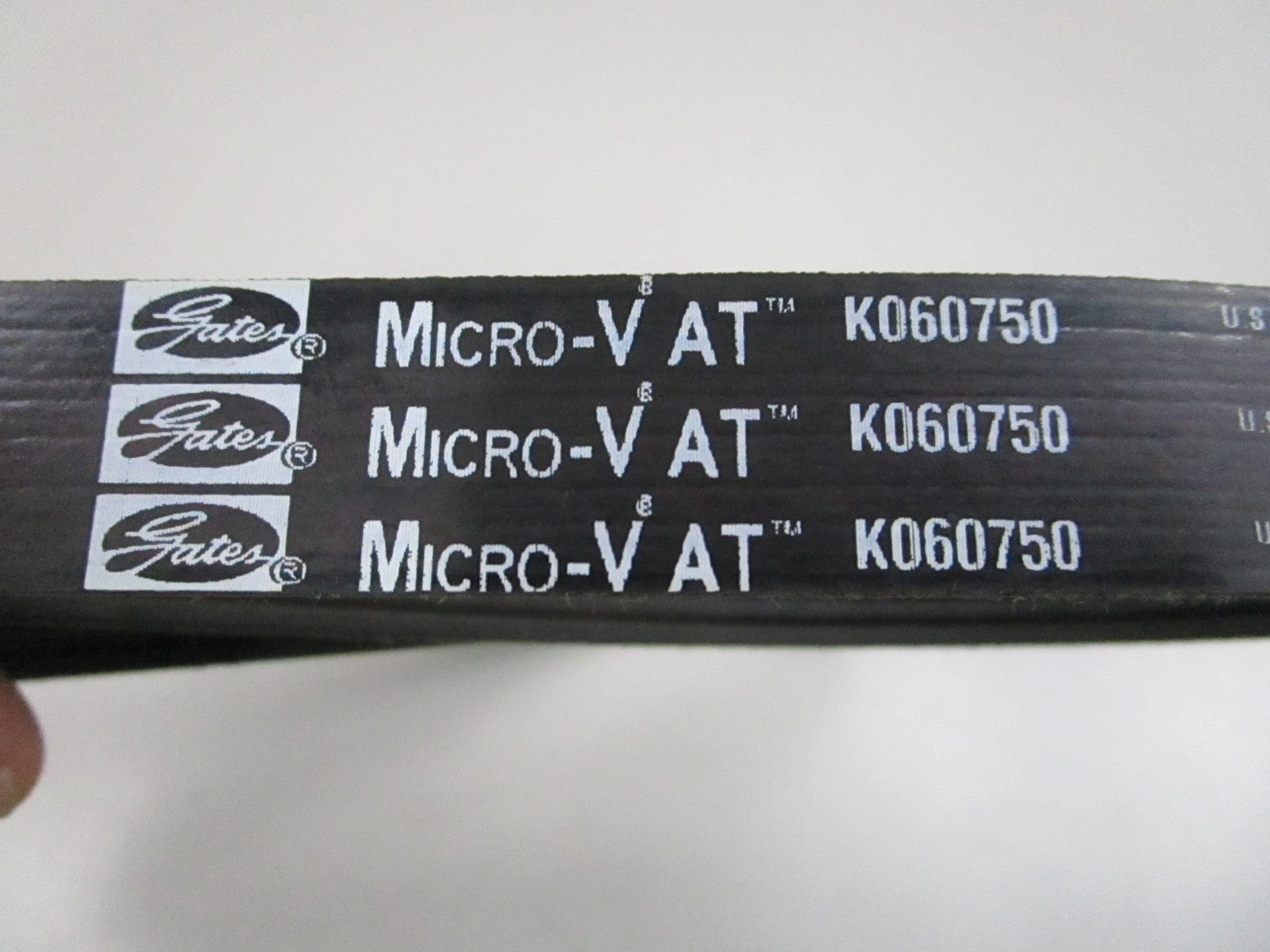 Gates K060750 Micro-V Serpentine Belt 6-Rib 75.08in NEW 0810