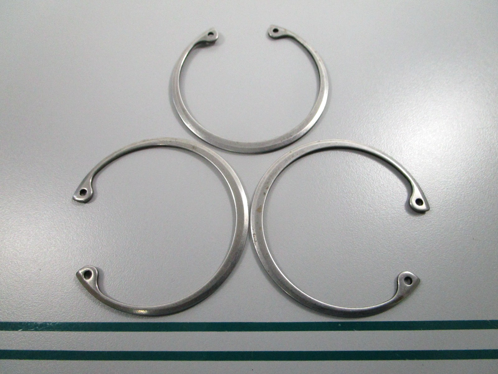 NEW OEM (LOT OF 3) 308628 0308628 OMC Johnson Evinrude Retaining Ring 0810